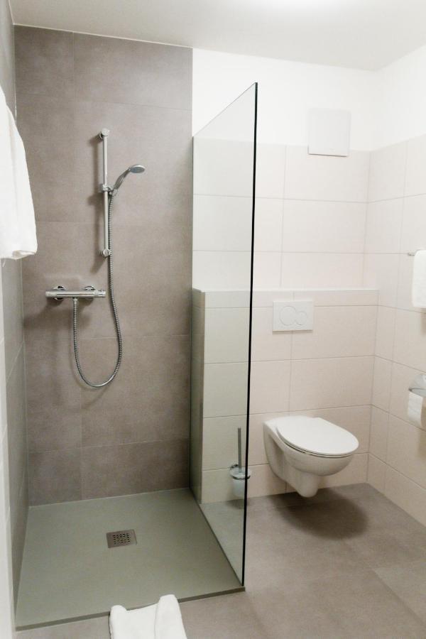 Motel Xl Lounge Traisen Ngoại thất bức ảnh