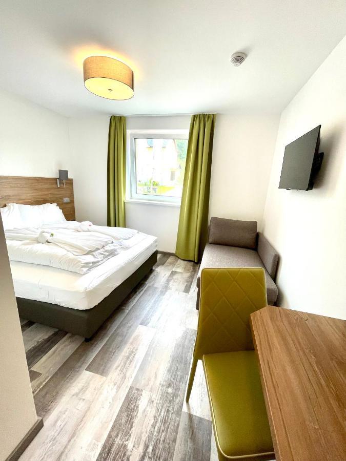 Motel Xl Lounge Traisen Ngoại thất bức ảnh