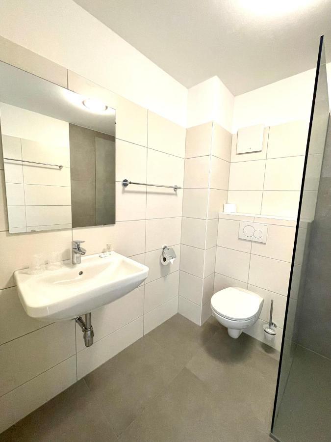 Motel Xl Lounge Traisen Ngoại thất bức ảnh